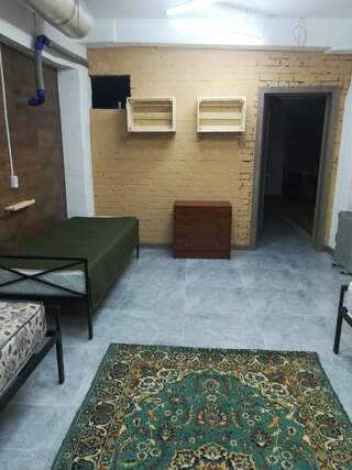 Хостелы Family hostel Алматы Трехместный номер «Комфорт»-3