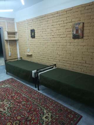 Хостелы Family hostel Алматы Трехместный номер «Комфорт»-6