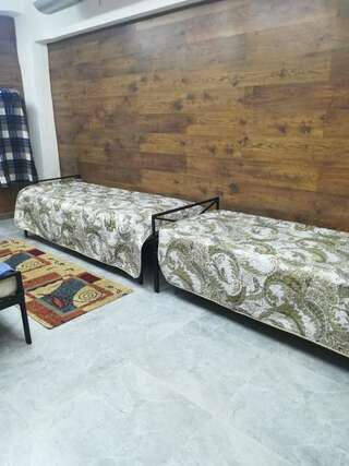 Хостелы Family hostel Алматы Трехместный номер «Комфорт»-7